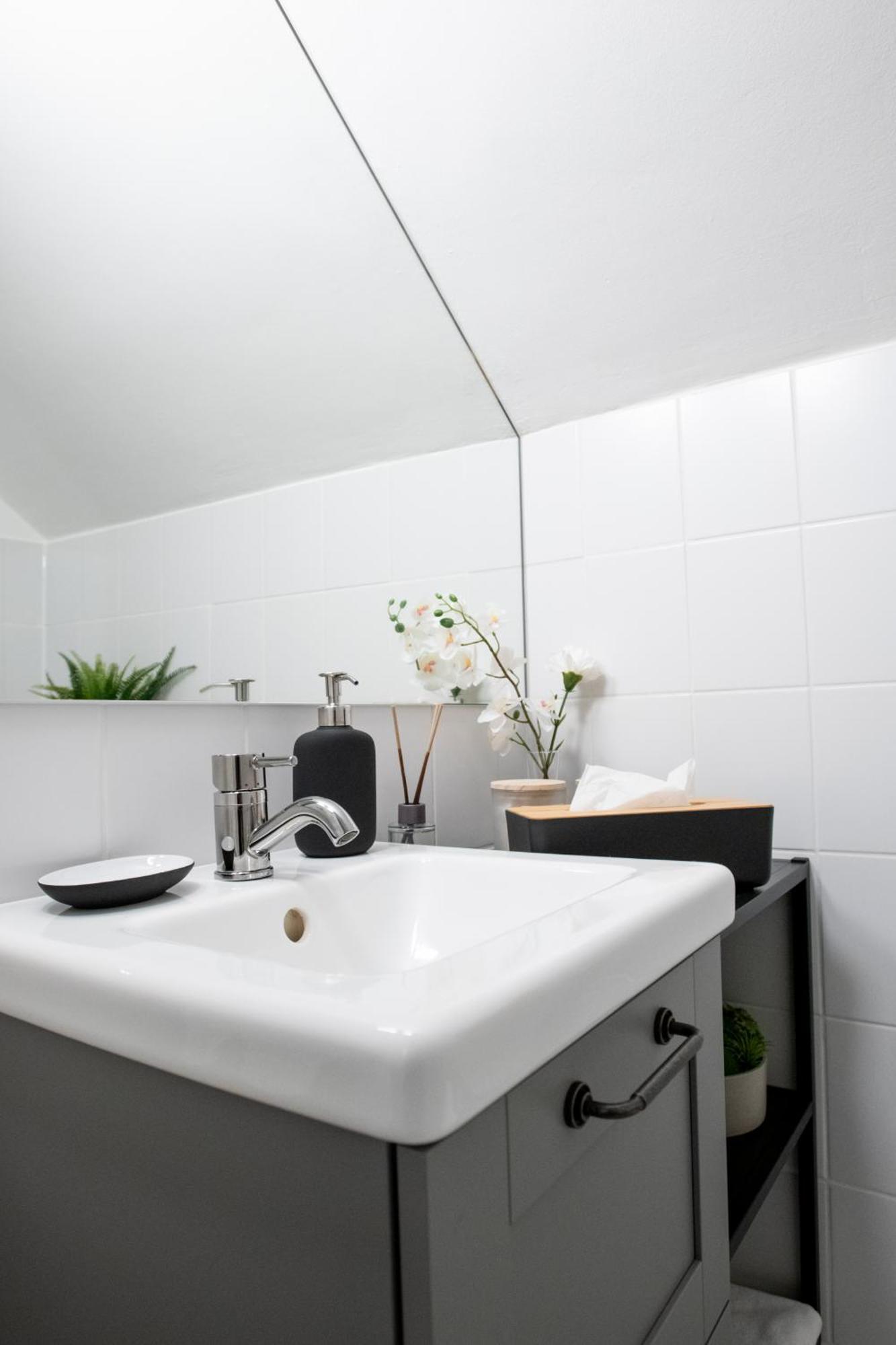 Charmantes 2-Zimmer-Apartment Mit Vorgarten Berlin Exterior foto